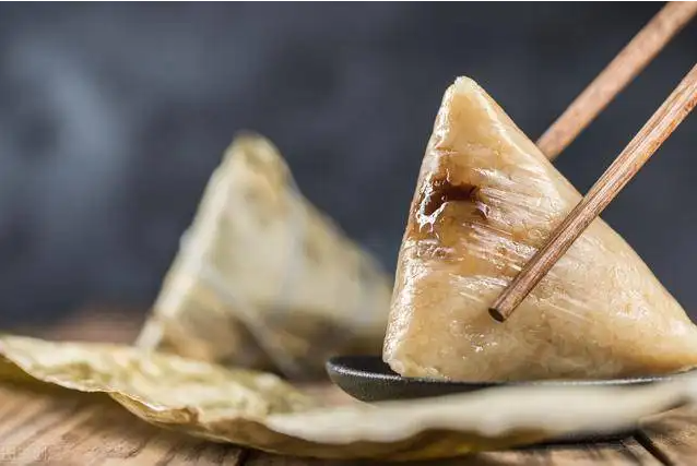 端午粽子香，精神記心膛