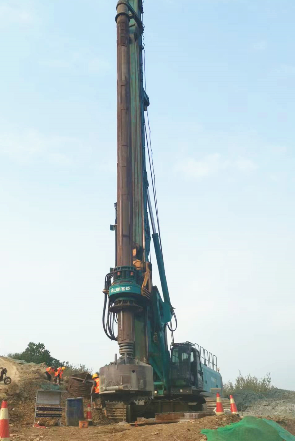 翟家莊大橋順利開鉆