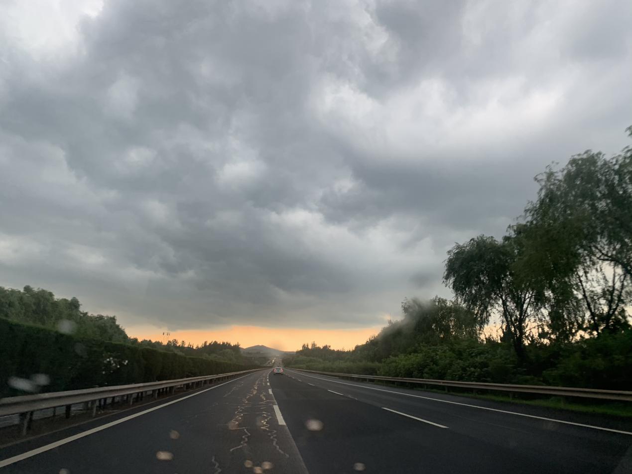 堅定信念，筑牢信仰之根