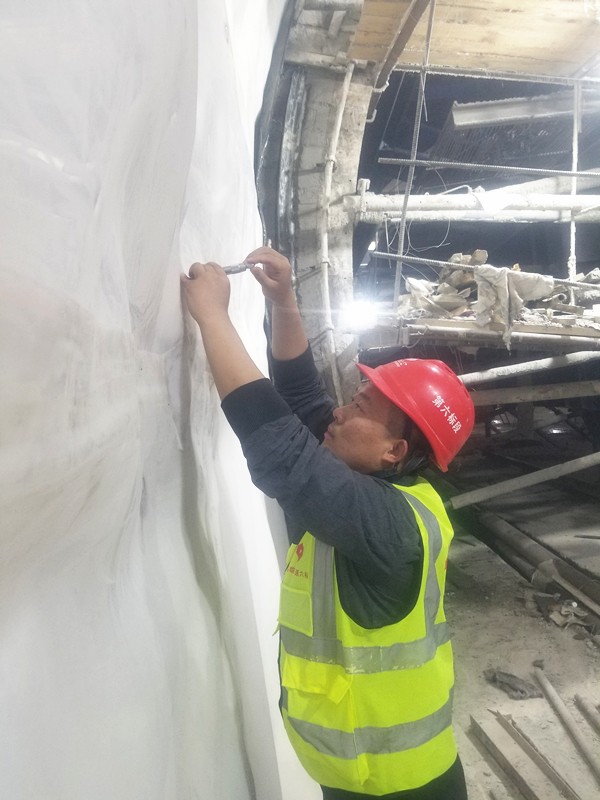 尋找最美公路人：樸實無華、沖勁十足的代衛(wèi)