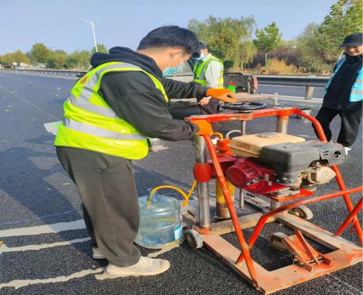 平凡中的堅守，工程質(zhì)量的“守護者”