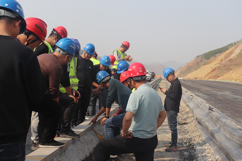 臨臨高速總監(jiān)辦組織質量安全標桿現(xiàn)場交流會