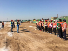 基礎(chǔ)工程分公司天津路項(xiàng)目部召開灰土施工技術(shù)、安全現(xiàn)場(chǎng)交底會(huì)