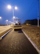 S247樂胡路吹響了加寬段瀝青面層施工的號角