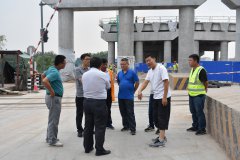 跋山涉水公路情 大道為公赤子心 ——記市政工程分公司經(jīng)理翟峰