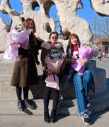 面朝大山，春暖花開