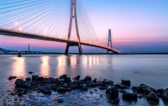 世間所有的相遇，都是久別重逢