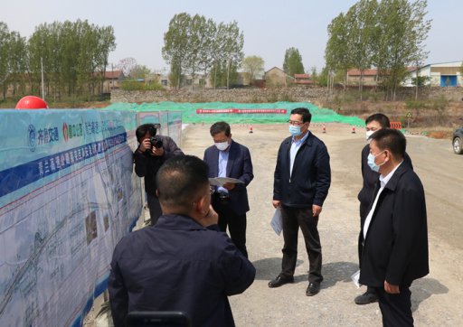 齊魯交通發(fā)展集團黨委副書記、總經理相立昌到青蘭項目部調研 