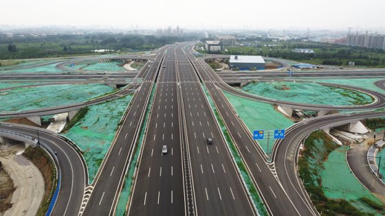 雙魯立交主路、輔路、匝道全面通車