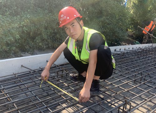 楷模故鄉(xiāng)，精神傳承