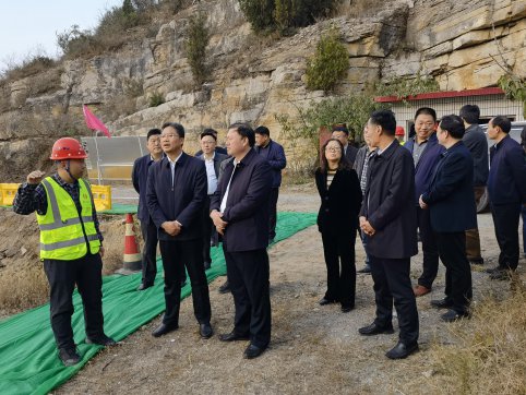 臨臨高速公路沂源段協(xié)調(diào)會(huì)議在第六標(biāo)段項(xiàng)目部召開(kāi)