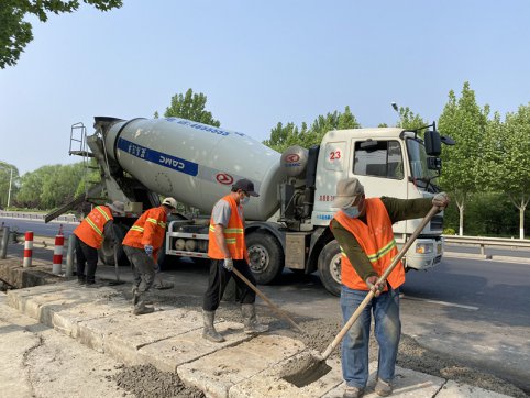 主動出擊，攻堅克難，第二區(qū)域項目部全力推進G205山深線施工